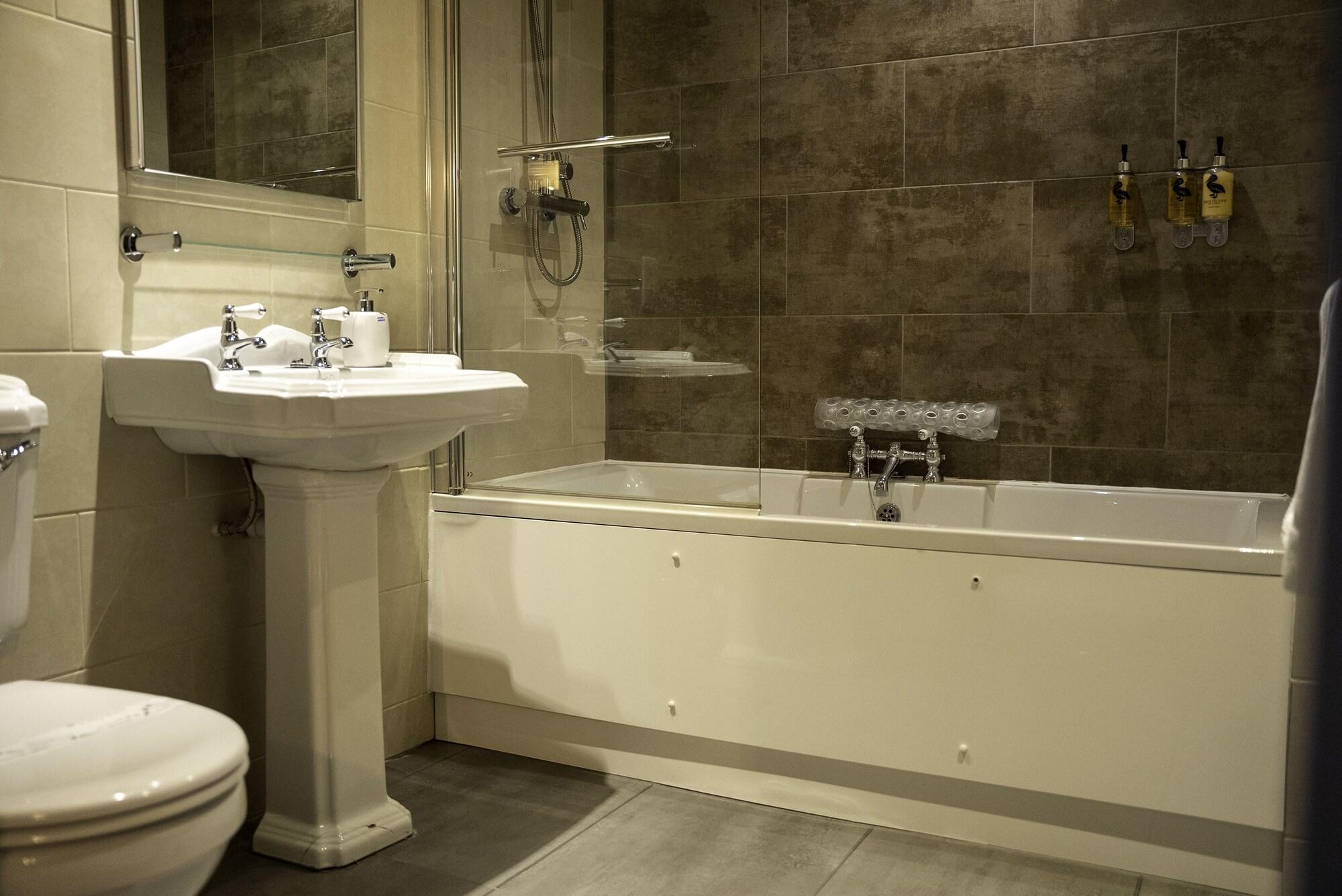Duke William Hotel Lincoln Extérieur photo
